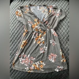 Xhiliration Dress - Grey Floral - Medium